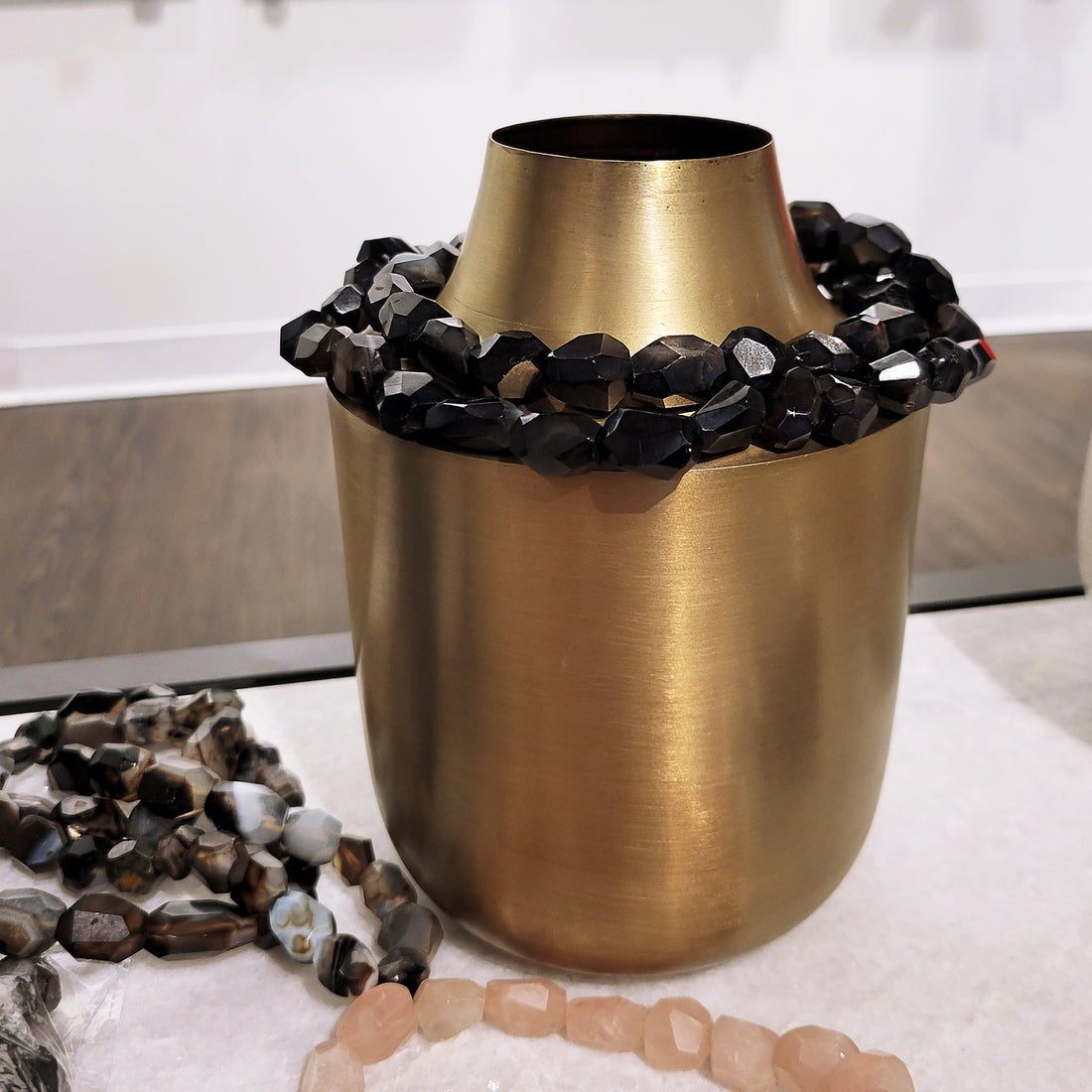 Stone Jewelry for Vase, Black Onyx